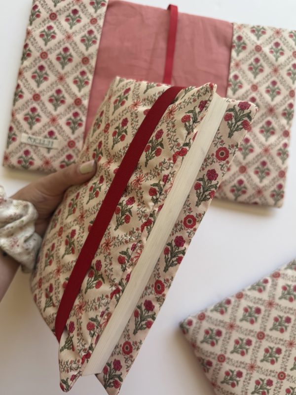 DALIA FUNDA DE SOLAPAS PARA LIBRO (4)