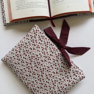 LITTLE ROSE ROJA FUNDA DE SOLAPAS PARA LIBRO (1)