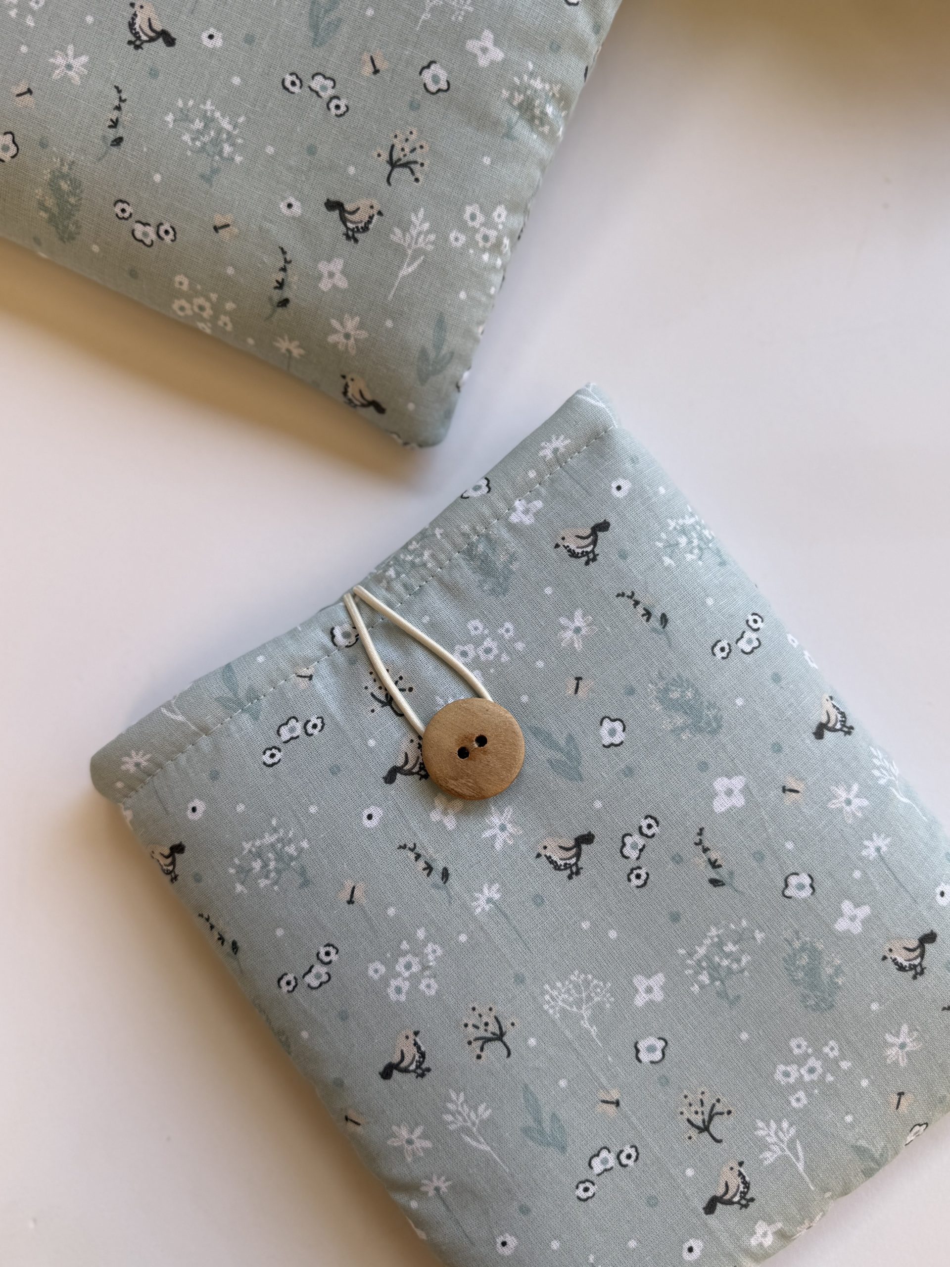 PAJARILLO FUNDA DE TELA PARA EBOOK